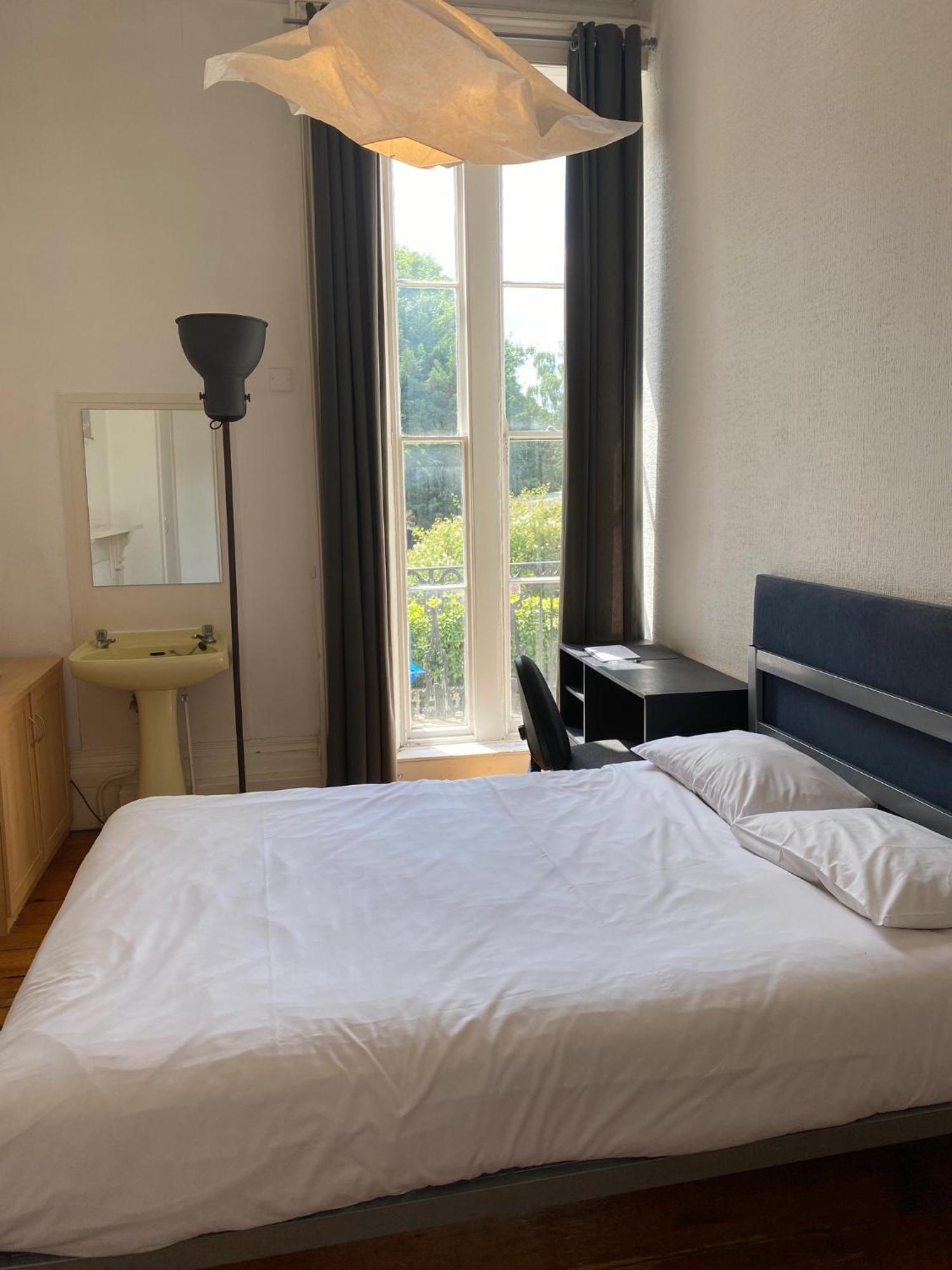 Westbourne Place Rooms - By Clifton Short Lets Bristol Pokoj fotografie
