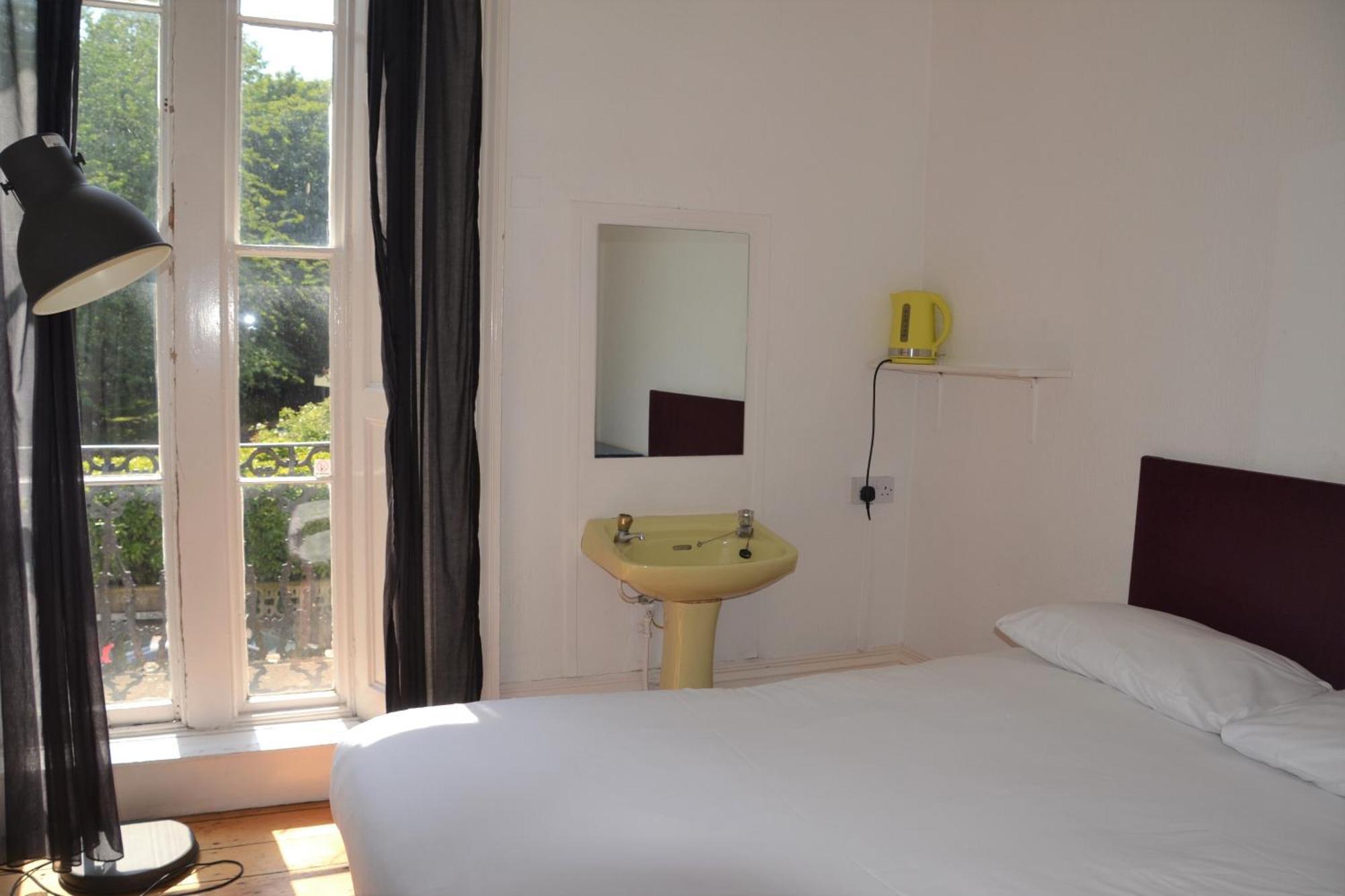 Westbourne Place Rooms - By Clifton Short Lets Bristol Pokoj fotografie